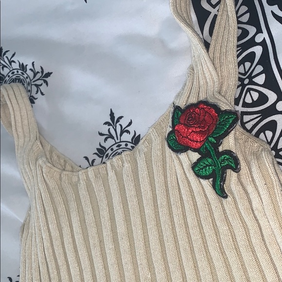 Rose Crop Top - Picture 2 of 3